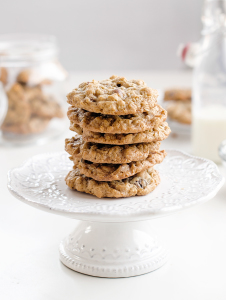 Oatmeal Cookies with Cranberries and Pecans. Crispy on the outside and soft and chewy on the inside. A classic and timeless dessert cookie! | www.chicandsugar.com